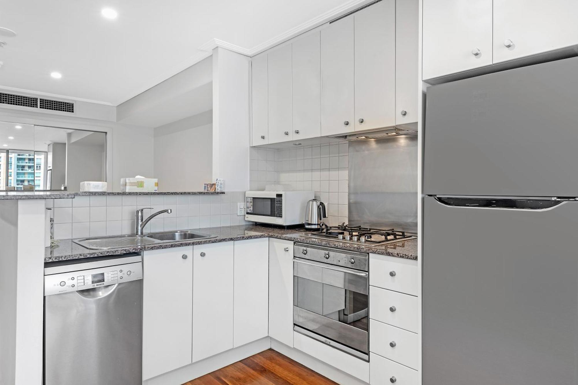 Apartment Cbd I Views I Sleeps 4 People Sydney